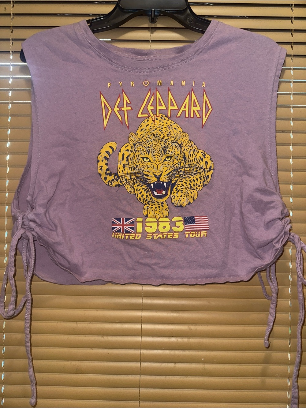 Def Leppard Pyromania Cropped Tank Top - Lavender